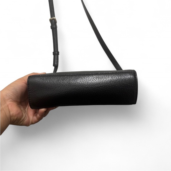 Kate Spade Elegant Black Crossbody Bag - Picture 3 of 5